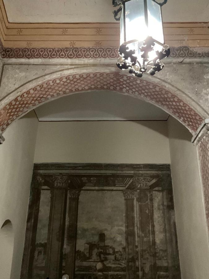 Apartment In 3 Minutes From Duomo Ingresso Via Dei Piatti ميلان المظهر الخارجي الصورة